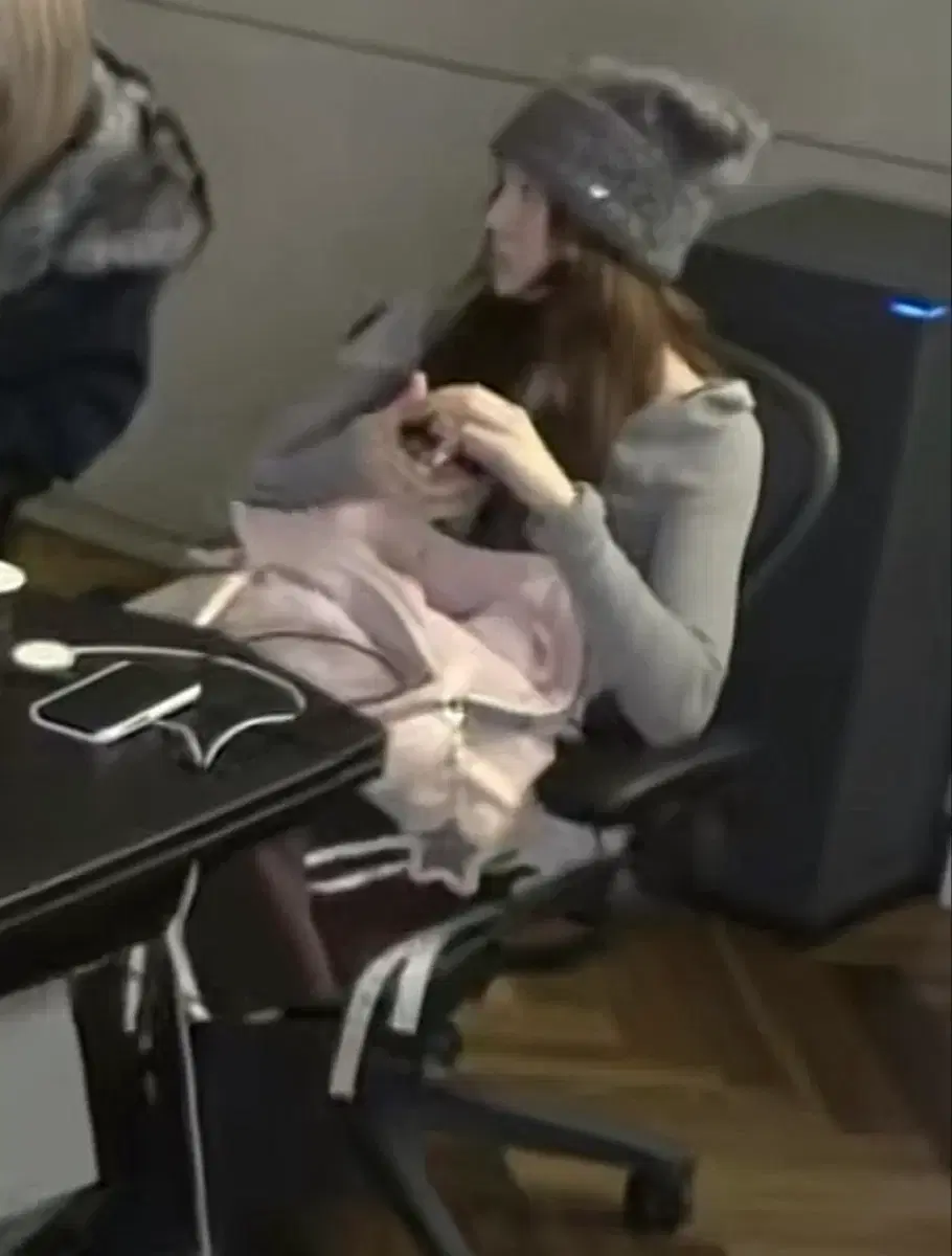 thumbnail-6